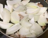 新玉ねぎと豚バラでチャチャっと炒め煮作り方3写真