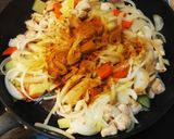 作り置き　むね肉と根菜のカレー炒め作り方3写真