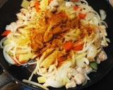作り置き　むね肉と根菜のカレー炒め作り方3写真