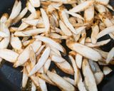 ごま油香る♪ごぼうと油揚げのきんぴら作り方2写真