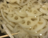 材料2つ！超簡単 蓮根とベーコンの炒め物作り方3写真