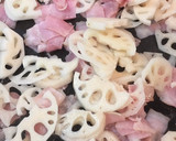 材料2つ！超簡単 蓮根とベーコンの炒め物作り方5写真