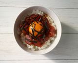 混ぜるだけ！焼肉のタレでユッケ風マグロ丼作り方3写真