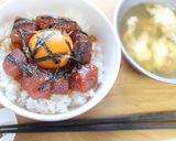 混ぜるだけ！焼肉のタレでユッケ風マグロ丼作り方4写真