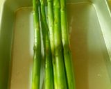 簡単☆鶏もも肉とアスパラのみそマヨいため作り方1写真