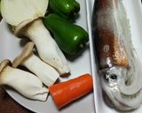 野菜とイカの油炒め作り方1写真
