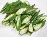 5分でできる！ミニトマトとオクラサラダ作り方1写真