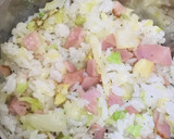 丼弁当●ベーコン＆キャベツ炒飯と目玉焼き作り方2写真