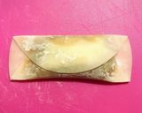 餃子の皮でピザ風包み焼き作り方2写真