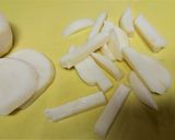簡単！【肉巻ポテトてり焼き・レモン添え】作り方2写真