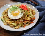 目玉焼きのっけ！ソース焼きそば作り方7写真