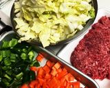 白菜とひき肉の炒め物作り方1写真