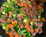 白菜とひき肉の炒め物作り方3写真