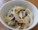 旬！新玉ねぎの塩こんぶ和え作り方7写真