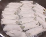 簡単♬鶏挽肉とニラのさっぱり棒餃子作り方4写真