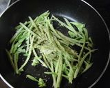 ブロッコリーの茎とベーコンのマヨソテー作り方5写真