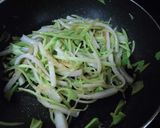 ブロッコリーの茎と竹輪のポン酢醤油炒め作り方6写真