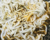 サッと丼ごはん●しらすの酒蒸し丼作り方2写真