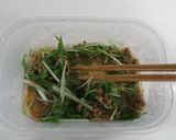 作り置きを使って簡単！水菜の鶏そぼろ蒸し作り方3写真