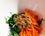 弁当副菜☆ほうれん草と人参のごま味噌和え作り方3写真