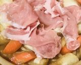 豚肉と根菜・薄揚げの赤味噌煮込みうどん鍋作り方3写真