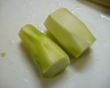 簡単！野菜スープ☆ブロッコリーの芯作り方1写真