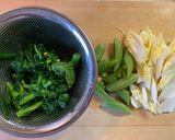 海老と菜の花の塩あんかけ焼きそば作り方1写真