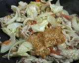 豚こまとキャベツのごま味噌炒め♪作り方5写真