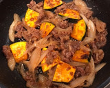 甘くておいしい！牛肉とかぼちゃの炒め物作り方6写真