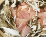 鶏肉とマイタケの玉子とじうどん鍋作り方2写真
