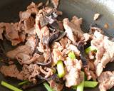 パワーアップ！牛肉とニラの中華風焼きそば作り方5写真