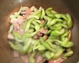 椎茸とセロリとベーコンのチーズ炒め作り方6写真