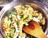 ニンニクの芽とエリンギと油揚げの醤油炒め作り方6写真