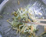 大根の葉っぱとカボチャの欠片のかき揚げ作り方5写真