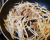 モヤシと豚肉のオイスターソース炒め作り方4写真