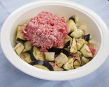 電子レンジDEなすとひき肉のトマトソース作り方2写真