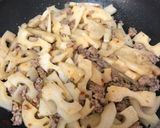 レンコンとひき肉炒め作り方4写真