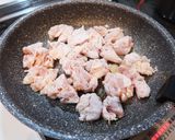 鶏もも肉とパプリカ達の甘酢炒め作り方2写真