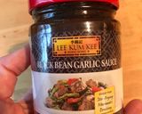 鶏ひき肉とカシューナッツの黒豆ソース炒め作り方5写真