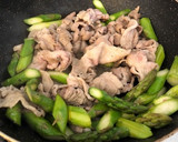簡単♪豚肉とアスパラの塩レモン炒め作り方1写真