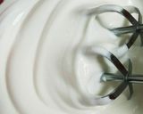 簡単カラー色々♪生チョコホイップクリーム作り方3写真