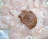 ご飯が進む！鶏むね肉の柔らか味噌漬け焼き作り方3写真
