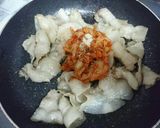子どもも食べられる豚キムチ炒め♪作り方2写真