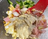 ハム、玉ねぎ、胡瓜の入った卵サンド作り方3写真