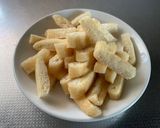 キャベツと人参と油揚げ＋卵の味噌汁♡作り方3写真