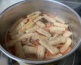 キャベツと人参と油揚げ＋卵の味噌汁♡作り方4写真
