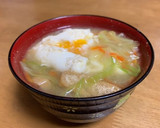 キャベツと人参と油揚げ＋卵の味噌汁♡作り方8写真
