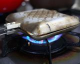 ベーコンエッグのホットサンド作り方6写真