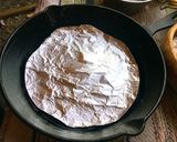【キャンプ飯】「ぐりとぐら」のカステラ作り方4写真