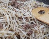 挽肉ともやしの簡単炒め作り方3写真